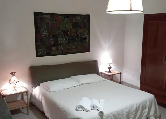 بيت ضيافة Casa San Carlo فولينيو